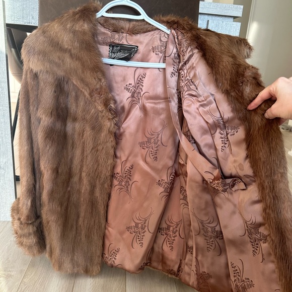 Real Mink fur vintage coat - fits like a small - Picture 3 of 3